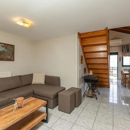 Casa de Férias A&s Seaside Maisonette Lixúri