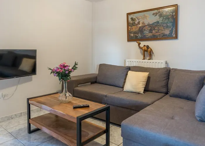 A&s Seaside Maisonette *