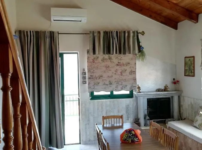 Semesterbostad A&s Seaside Maisonette *